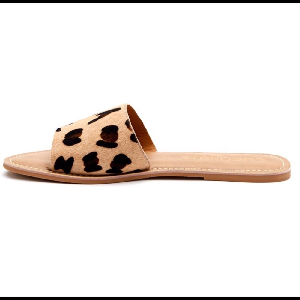 Coconut by Matisse Leopard Slides